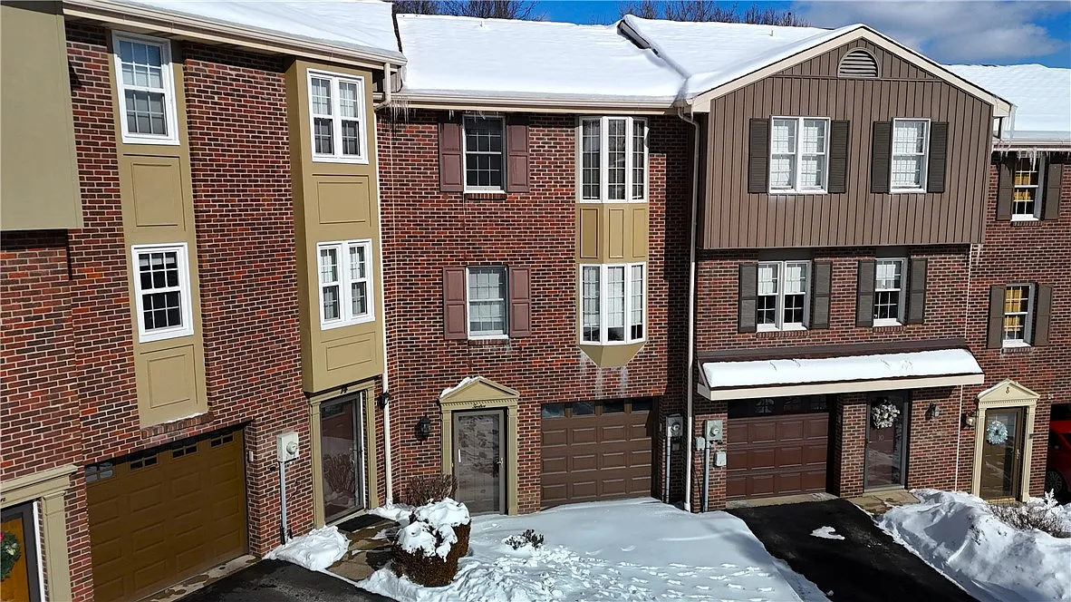 12 Hennig Dr photo 1