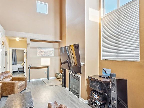 3rd image of 505 Lucca Dr