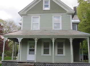 907 Main Rd, Stamford, VT 05352