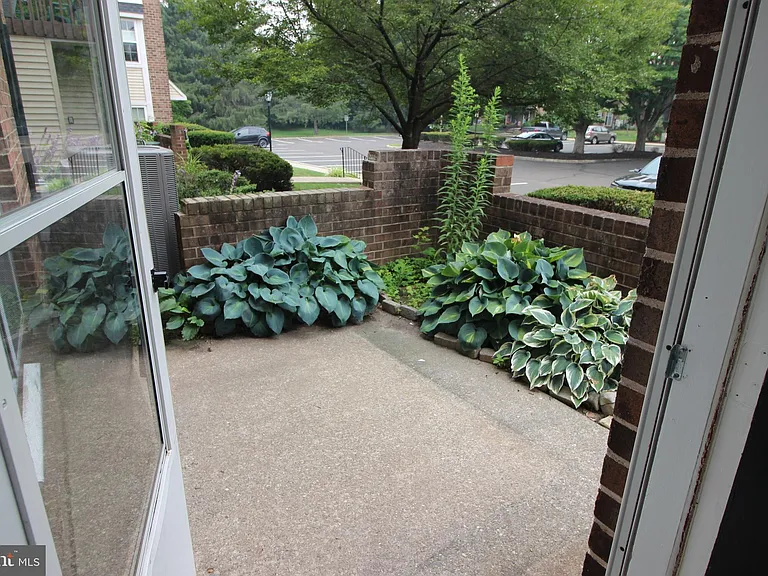 1794A Bayley Ln — Photo 16