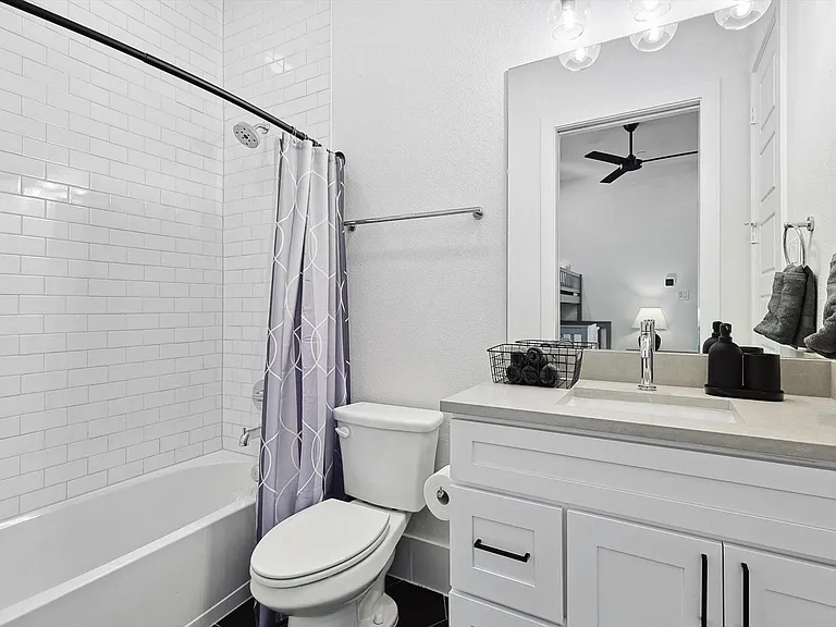 1805 Browder St #102 — Photo 23