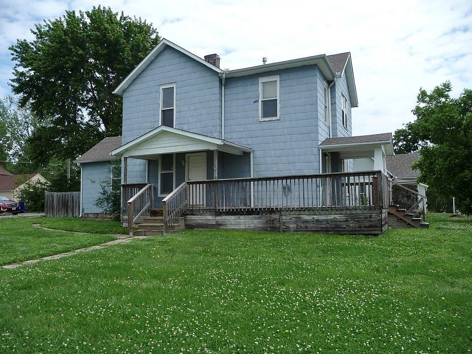 1st image of 325 McGoodwin Ave