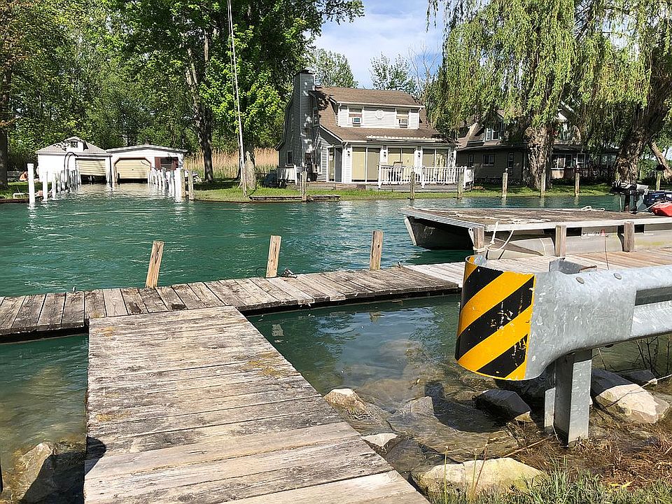 1st image of 170 Grand Pointe Cut
