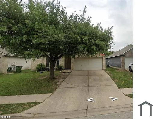 1613 Diana Dr — Photo 2