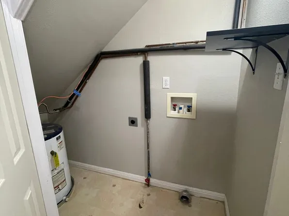 542 Lonesome, Canyon Lake, TX 78133