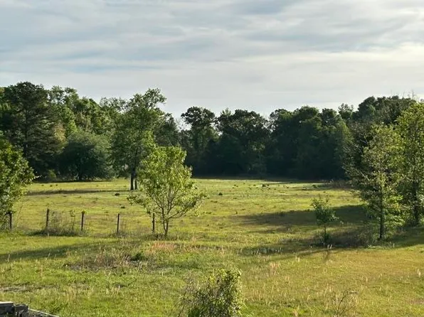 141 Glover Ln, Crawfordville, FL 32327