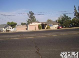 10599 Maple Ave, Hesperia, CA 92345