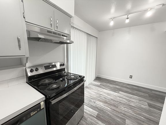 5th image of 4636 Dexter Ave Unit 5
