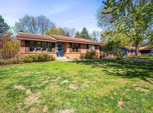 4279 Sequoia Dr, Eagan, MN 55122