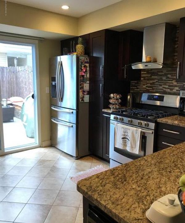 1st image of 675 Nugent Ave