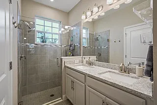 5246 Neil Dr — Photo 11
