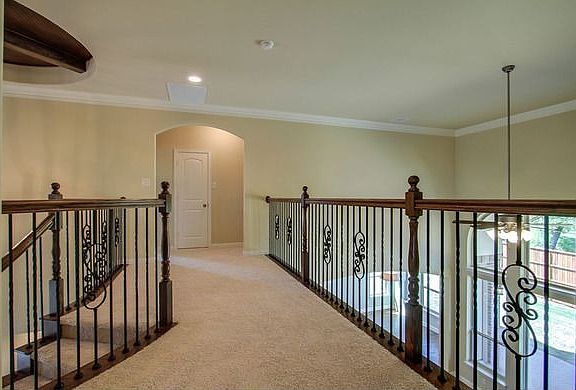 Sacramento III Catwalk
