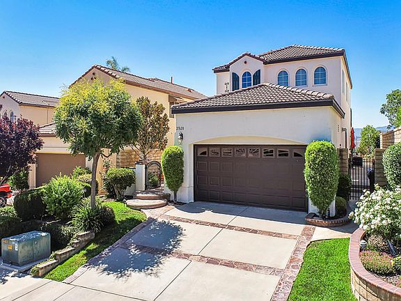 2nd image of 27620 Redwood Way