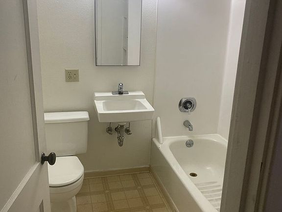 3rd image of 5227 Leary Ave NW APT 205