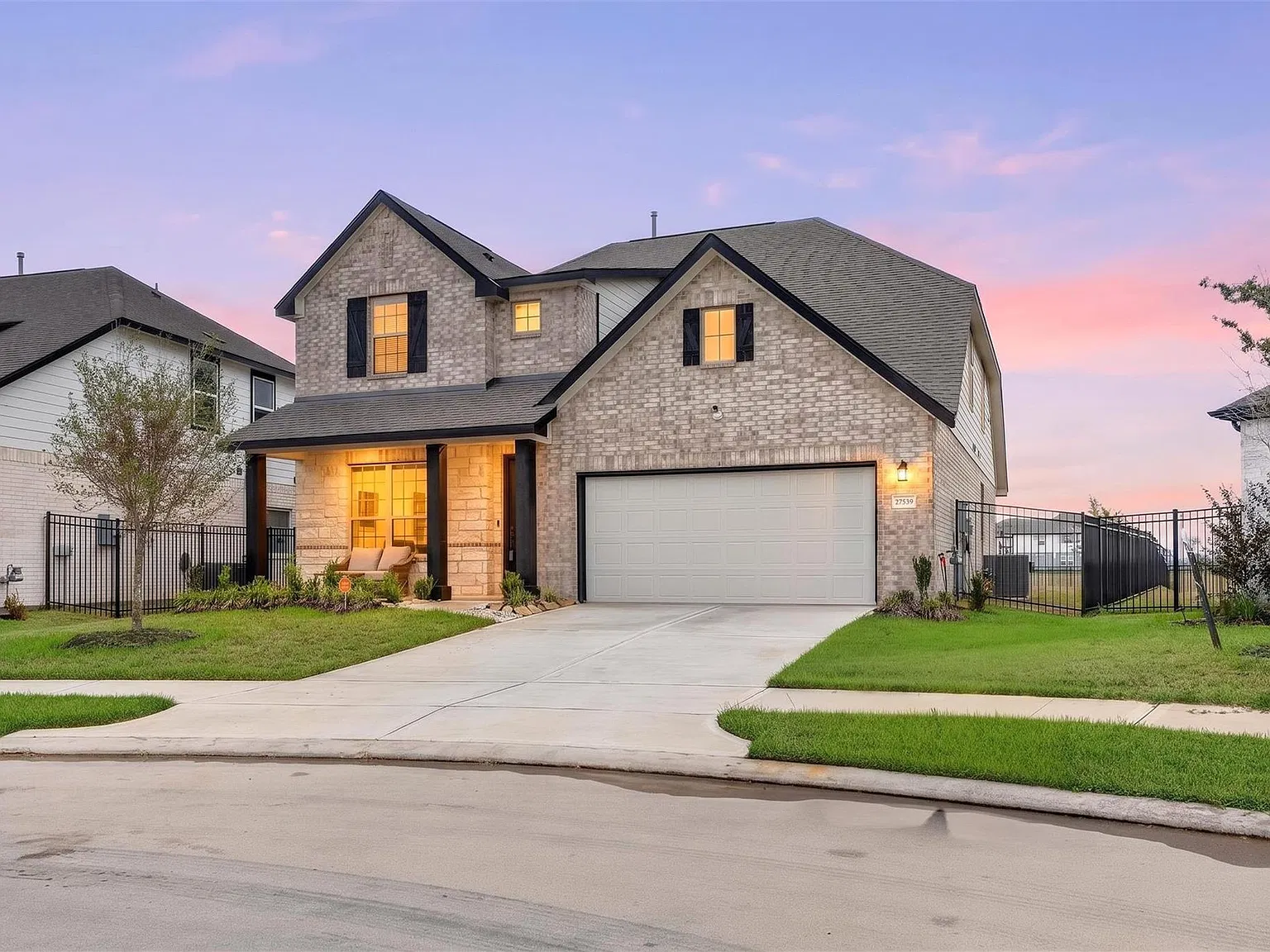 4 bed, 3.5 bath, 2905 sqft, $2,900 — Photo 2