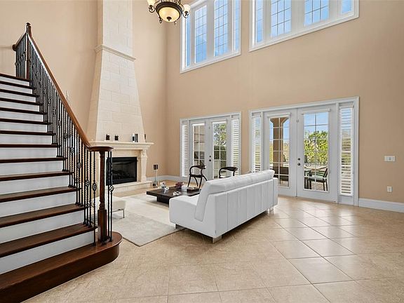 5th image of 490 Muirfield Loop