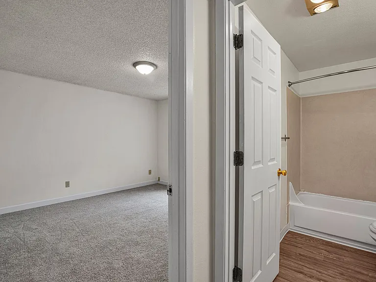 #270 WINDSOR ISLAND ESTATES — Photo 45
