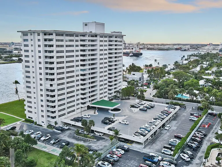 2100 S Ocean Dr #16F — Photo 39