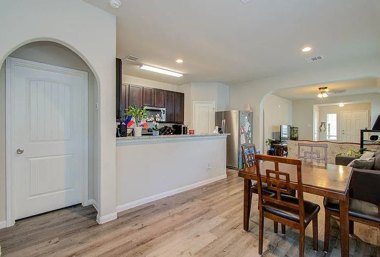 25416 Grotto Falls Ln — Photo 8