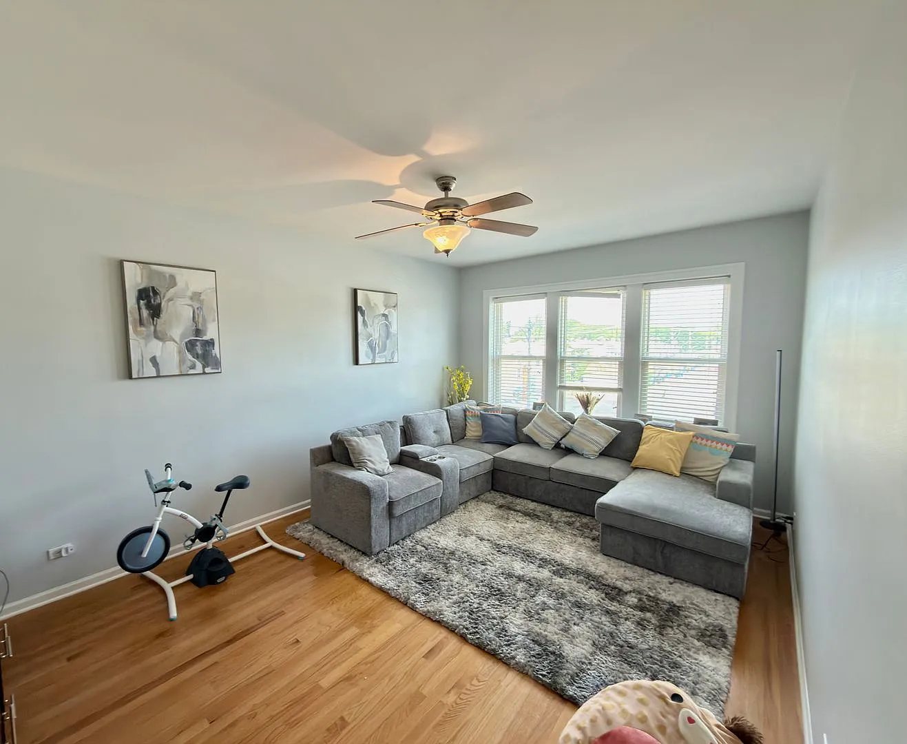4111 W Lawrence — Photo 2