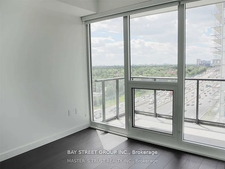 85 McMahon Dr #2107 — Photo 7