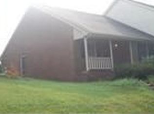 18 Heather Ln, Winchester, KY 40391