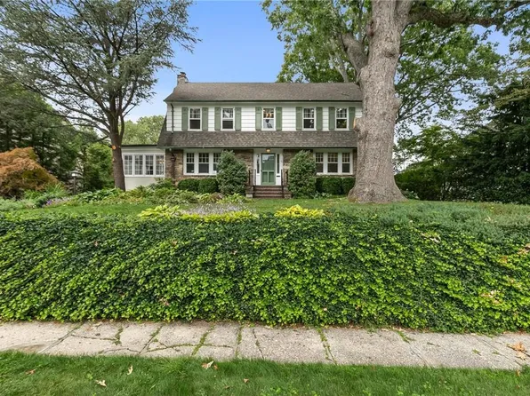 75 Carleon Avenue, Larchmont, NY 10538