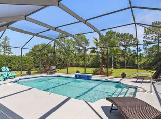 332 Club House Dr E, Freeport, FL 32439