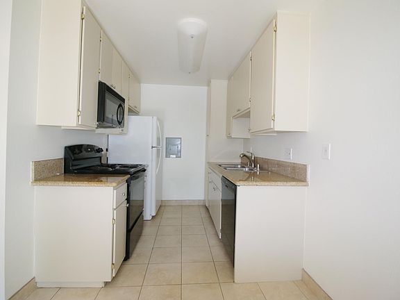 5th image of 19229 Nordhoff St APT 14