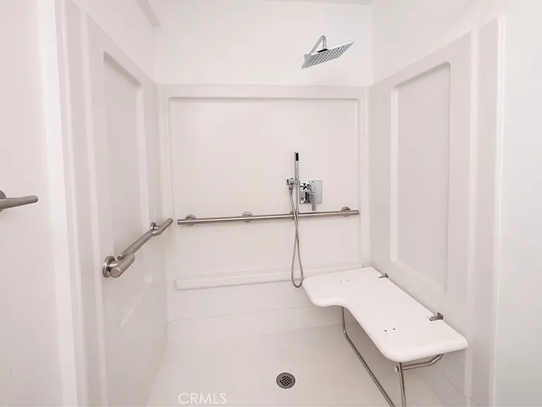 2341 Sheridan St — Photo 10