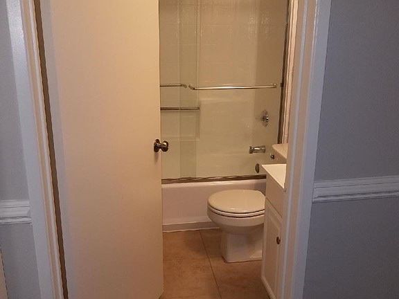 3rd image of 827 S Wilton Pl APT 308