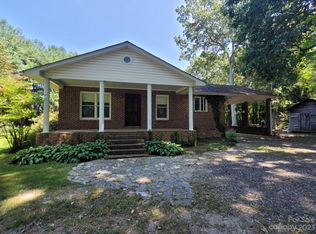 818 Saint Marks Church Rd, Bessemer City, NC 28016