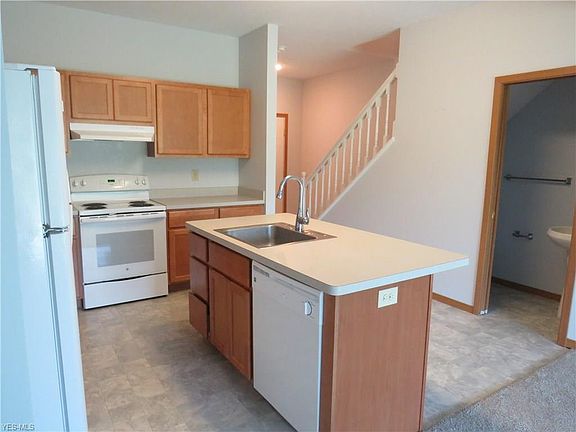 4th image of 16464 Cottonwood Pl