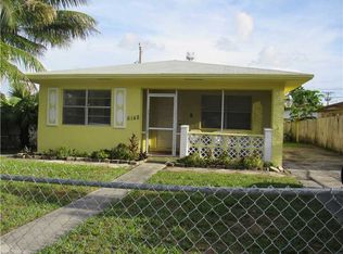 6148 Hayes St, Hollywood, FL 33024