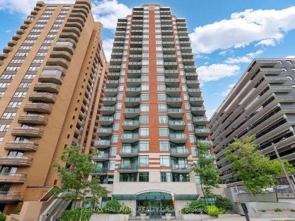 570 Laurier Ave W, Ottawa, ON