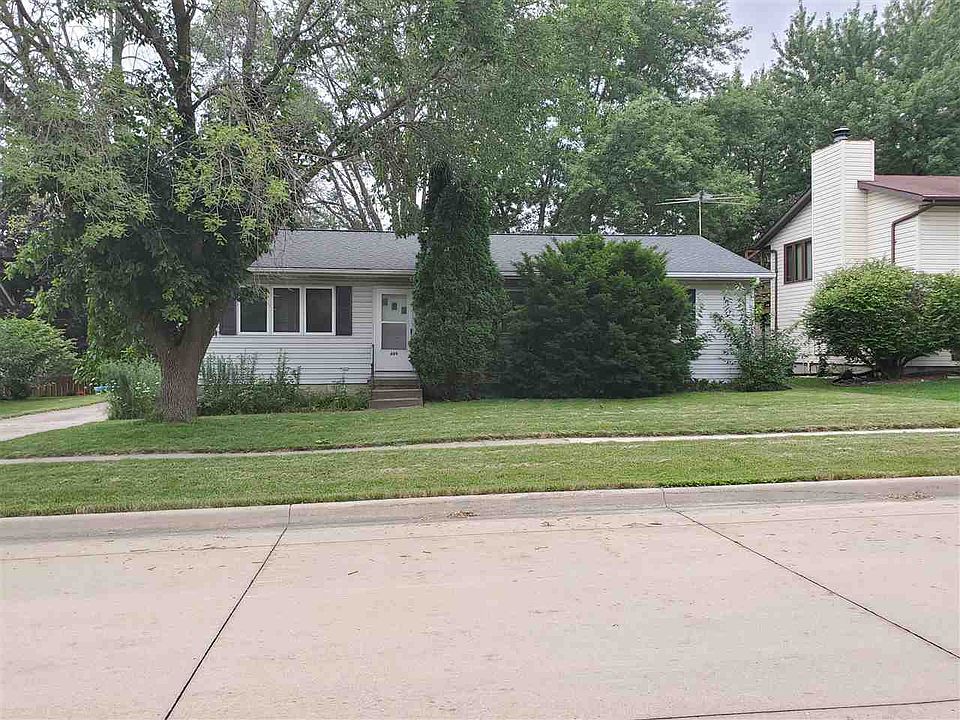 1st image of 609 Hearthside Dr