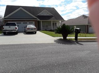 200 Sandy Hills Ct, Ozark, AL 36360