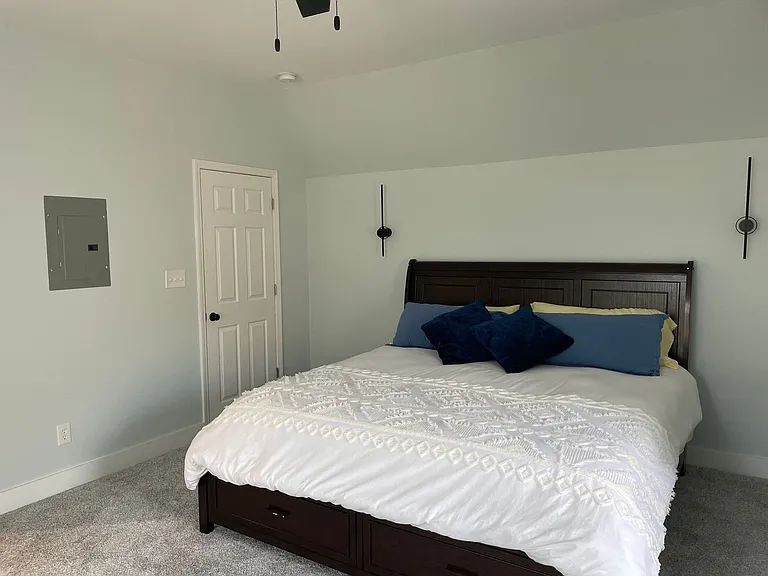 3656 Windy Point Rd SW — Photo 41