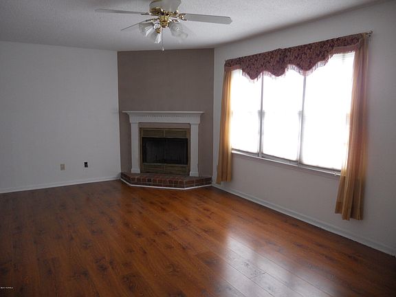 3rd image of 344 Haven Drive #W6