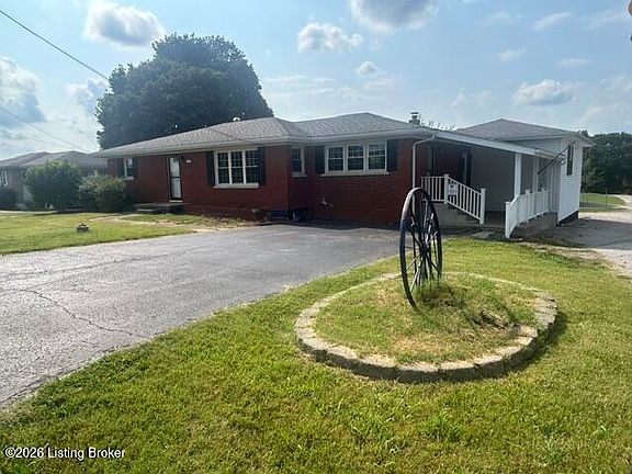 2nd image of 388 Gabe Rd