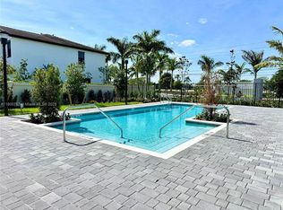 114 SW 184th Pl #114, Pembroke Pines, FL 33029