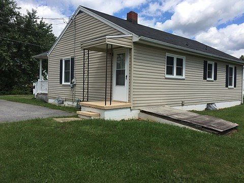 5th image of 130 W Coyner Ave