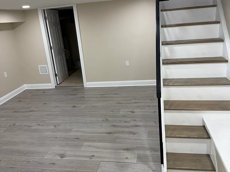 2709 E Monmouth St — Photo 11
