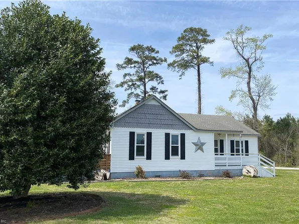 140 W Gibbs Rd, Knotts Island, NC 27950