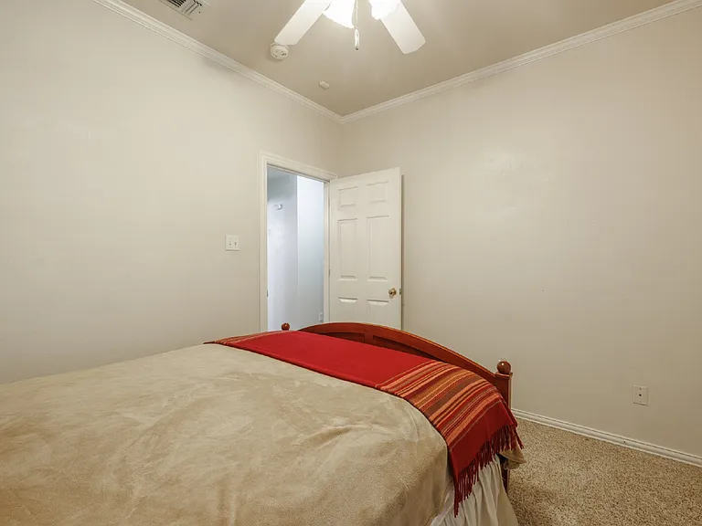 3726 Pensacola Dr — Photo 24