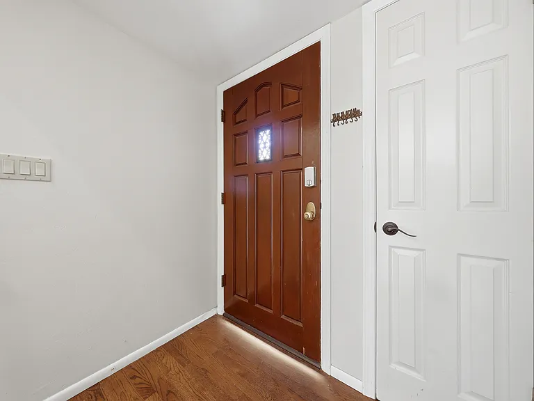 326 W Granada Rd #1 — Photo 4