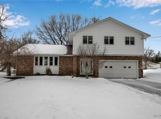 20 Diller Dr, Orchard Park, NY 14127