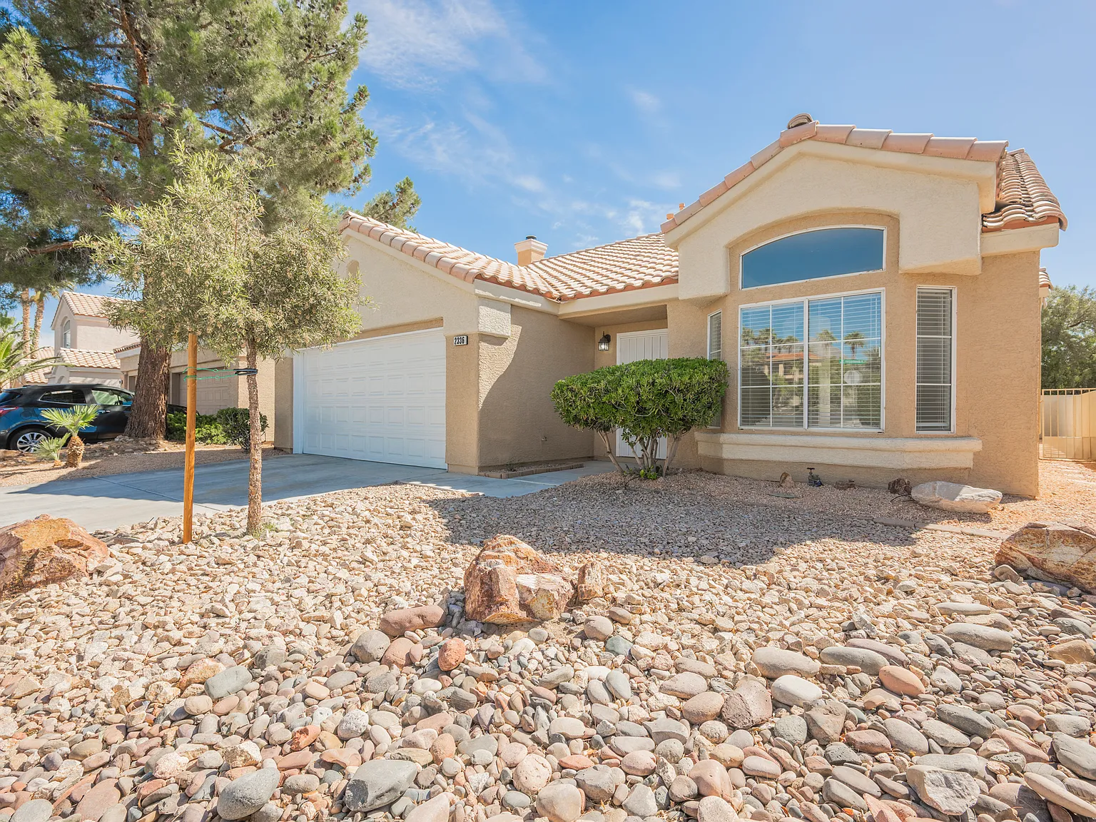 3 bed, 1487 sqft, $2,600 — Photo 2