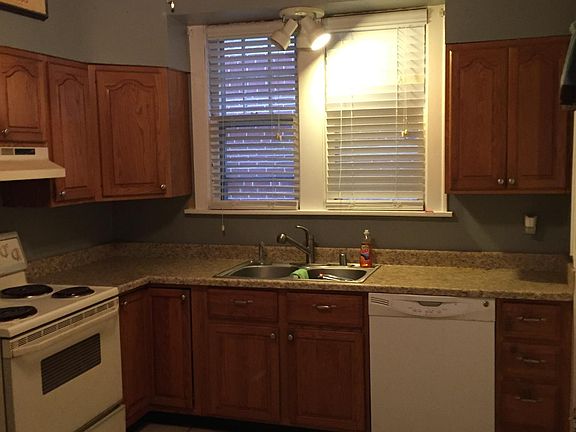4th image of 2412 Norwood Ave