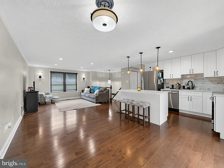3806 Candlelight Ct — Photo 16